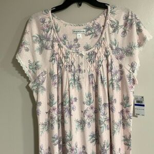 Miss Elaine Floral Nightgown - Pink and PurpleNew Miss Elaine sleeping gown XL